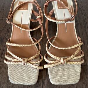 Dolce Vita Women's Tan and Cream 2 inch heel Sandals, size 9.5